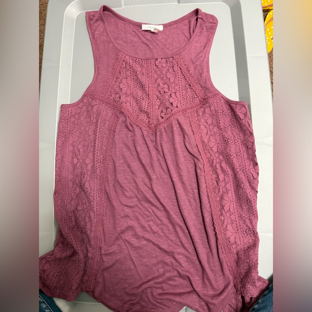 Women's Pink Lace Sleeveless Top